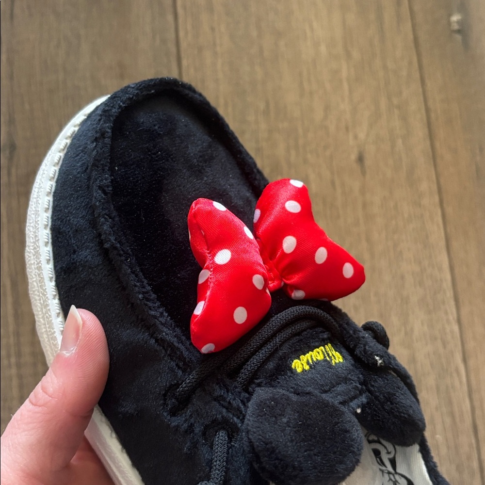 Hey Dude Disney Kids Shoes with Red and Black Design - Picture 4 of 6